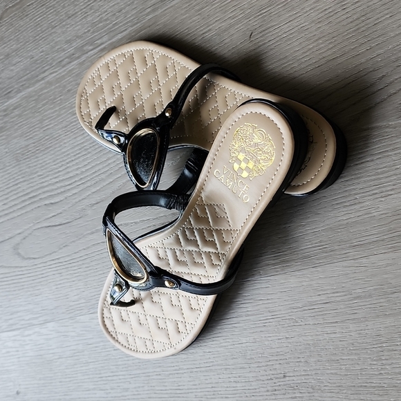 VINCE CAMUTO SANDALS BLACK SIZE 9 - Picture 3 of 3